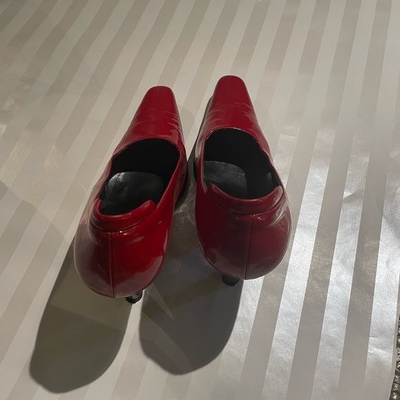 Vintage Ganfranco Ferre Red Classic Made in Italy Pumps Size 9 - Picture 4 of 8